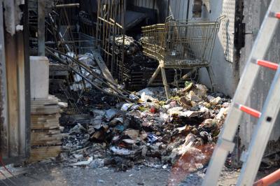 Brand eines Gebaeudeanbaus in Stuttgart-Rot